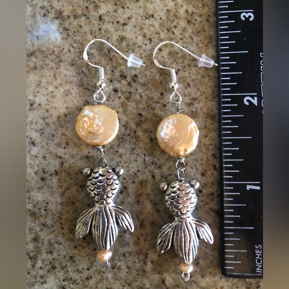 HAND CRAFTED Koi Goldfish Charm Pink Coin / Baroque Pearl Drop Silver Earrings - Picture 17 of 17